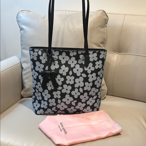 Kate Spade Graphic Blooms Floral Tote - Picture 1 of 17